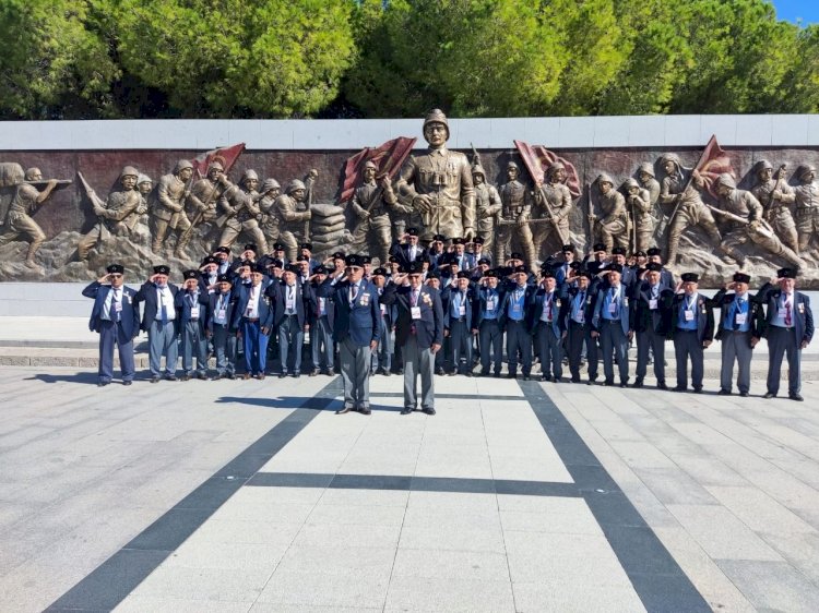 Gaziler Tarihi Alan’daydı